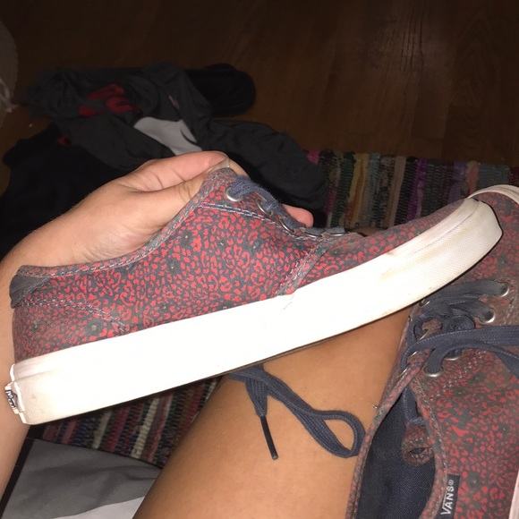 Vans - Picture 3 of 3